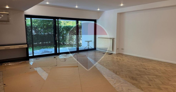 INCHIRIERE Apartament cu 3 camere + curte in zona Primaverii