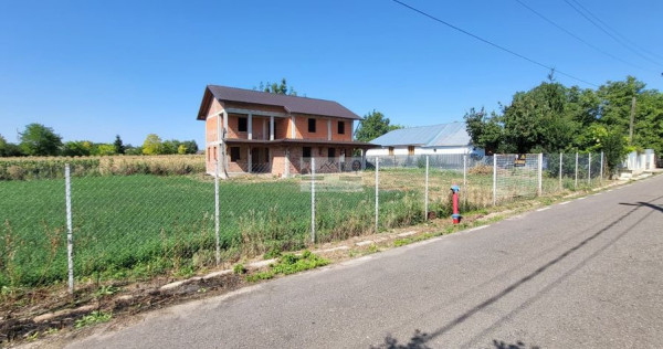Vila la rosu Draganesti/Tecuci/Galati