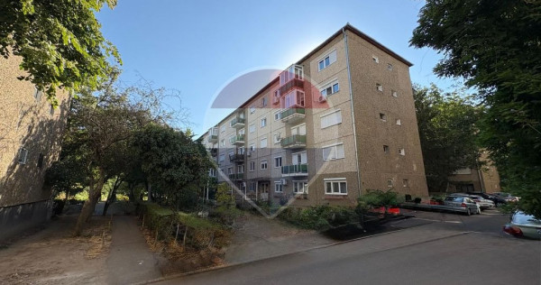 Apartament cu 2 camere de v&acirc;nzare &icirc;n zona Rogerius
