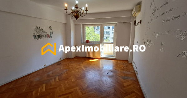 Apartament 4 camere de vanzare Unirii Parcare Privata / Gara