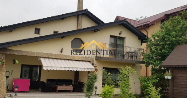 CASA CU ETAJ IN ORAS