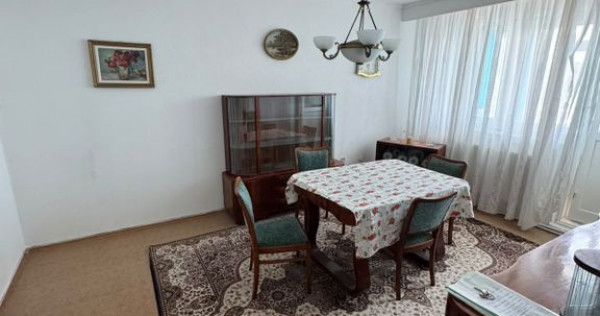 Apartament 3 camere decomandat- zona Tomis Nord