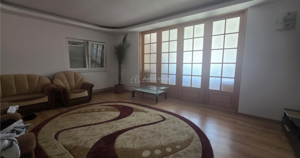 Casa P E, teren 568 mp - Valea Rosie