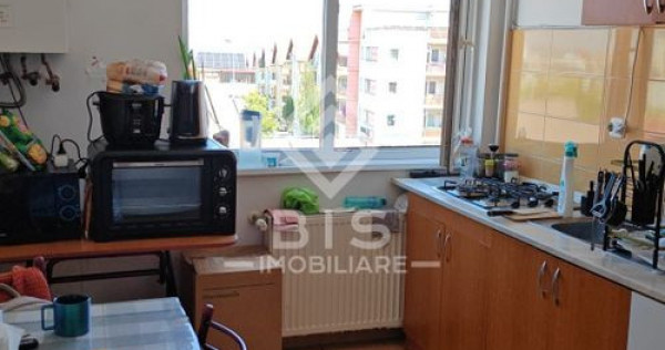 Apartamnet 3 camere strada Buna Ziua