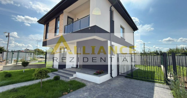 Complex de vile | P+1E | 4 camere | 200 m fata de bulevard