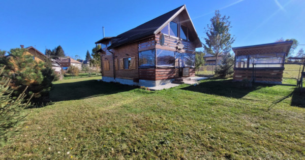 Cabana pe 2 nivele, 1600 mp teren, garaj, zona Rasca