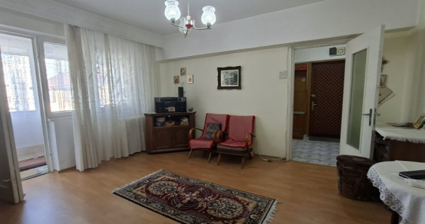 Mioritei(Restaurant Miorita)-apartament 3camere/68mp/et.1/centrala/PVC