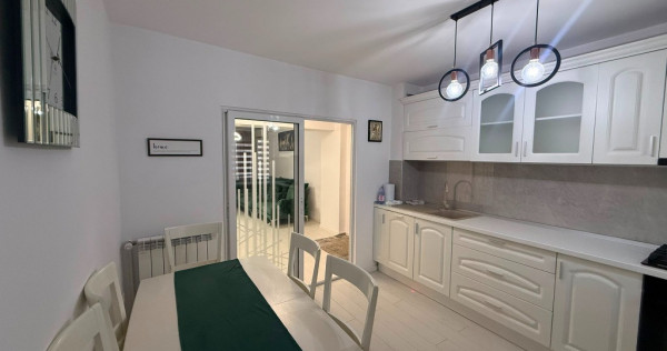 Apartament cu 3 camere zona Romarta