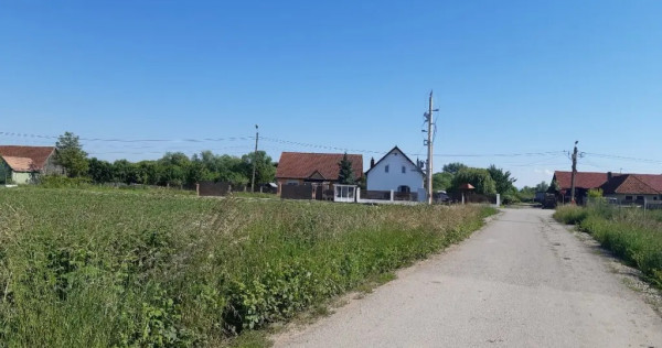 Teren construibil intravilan asfalt utilitati central pozitionare buna