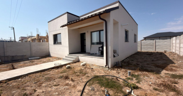 Casă de v&acirc;nzare, 70 mp, teren 250 mp, zona TopGel-C&acirc;rcea