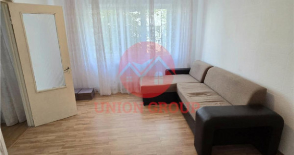 Apartament 3 Camere, Semidecomandat, zona Badea Cartan