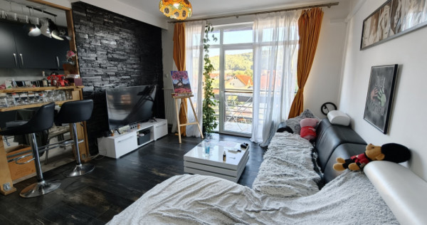 Apartament 3 camere, 77 mp, balcon, parcare | zona Cetății