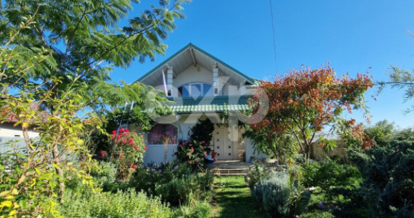 Casă de v&acirc;nzare 225 mp ,Mărginenii de Sus , DB