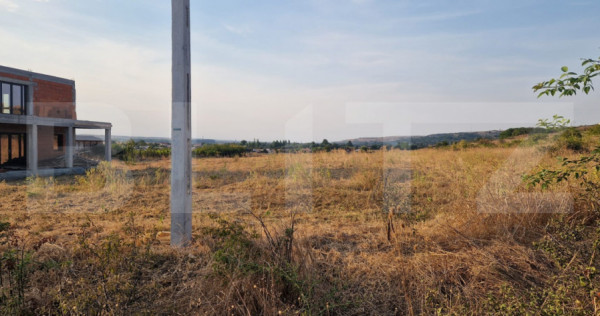 Teren intravilan ,2060 mp, Sat Lesile