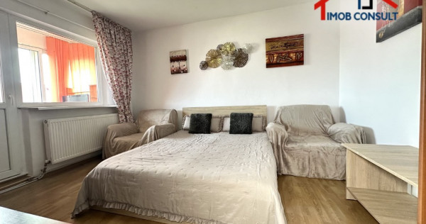 Garsonieră confort 1 de v&acirc;nzare | Balcon și vedere către lac | Zona Bi
