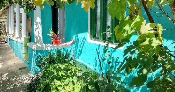 Vand casa locuibilă Izvoarele