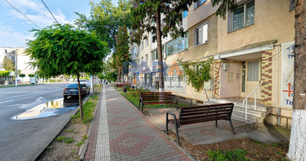 3 camere, etaj 1, l&acirc;ngă Primărie