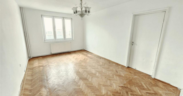 Apartament 3 camere Calea Bucuresti