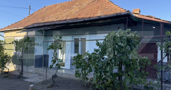 Casa de vanzare, 66 mp, teren intravilan 2.530 m, zona Ernei