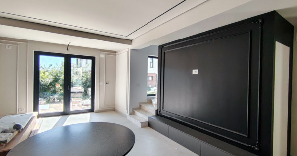 Casa individuala cu 4 camere Parter + 2 Etaje, in Giroc - V1