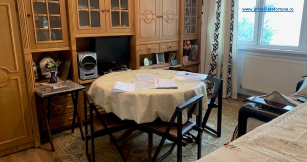 Apartament 2 camere,etaj 1,mobilat,utilat,parcare,Macrina-Darmanesti