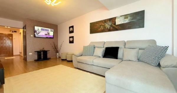 Apartament 3 camere de vanzare zona Faleza Nord