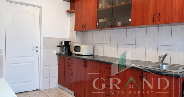 Apartament 3 camere de vanzare, 2 bai, ZORILOR