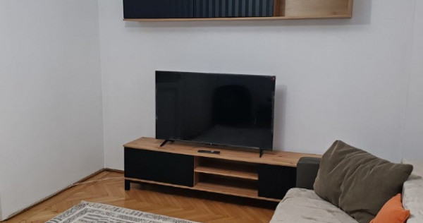 &Icirc;nchiriere ap 3 camere ultracentral Ploiești &ndash; CATEDRALĂ / CORECO