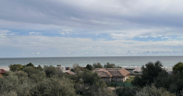 Apartament de lux cu vedere frontală la mare, zona Mamaia ?