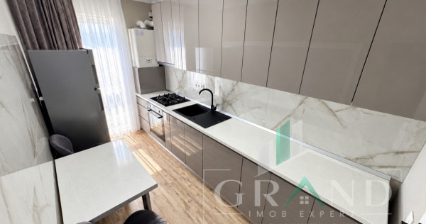 PRIMA &Icirc;NCHIRIERE | 3 CAMERE DECOMANDATE | 2 PARCĂRI | BLOC