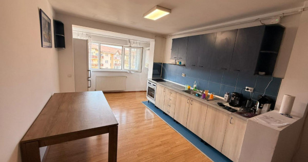 Apartament 2 camere decomandat zona Florilor