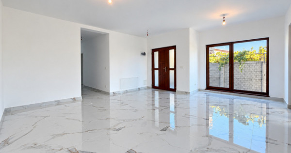 Casa individuala cu 4 camere, teren 900 mp, cu toate utilita