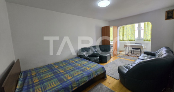 Apartament de inchiriat 2 dormitoare decomandat Vasile Aaron