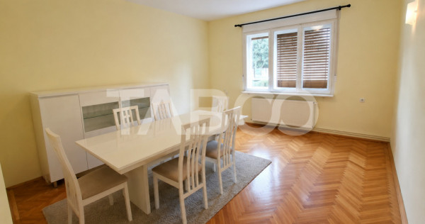 Apartament la casa de inchiriat 3 camere zona Sub Arini din