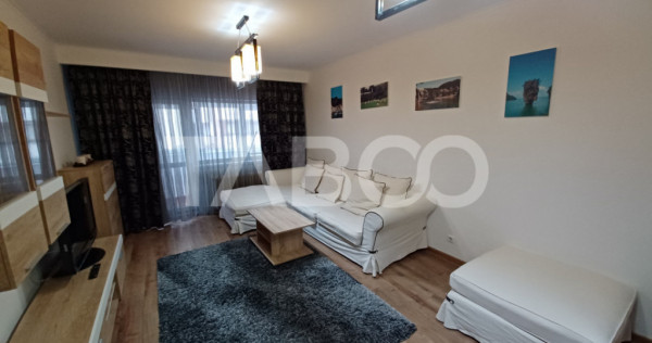 Apartament spatios cu 3 camere si 2 bai plus balcon in zona