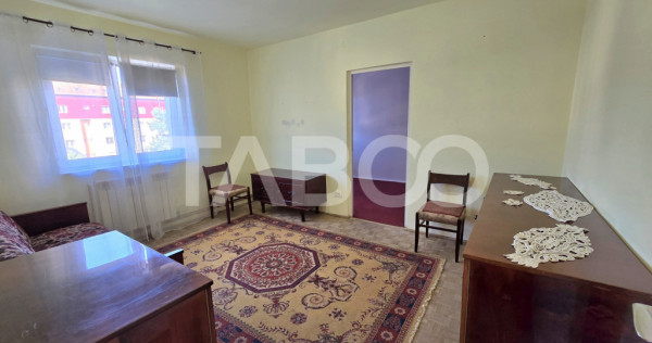 Apartament 2 camere de vanzare zona Mihai Viteazu - Korona S
