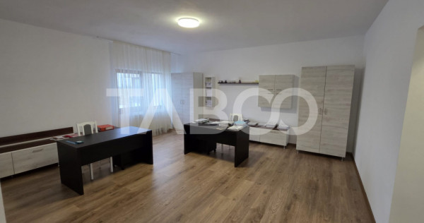 Apartament spatios 3 camere si balcon bloc nou zona rezident
