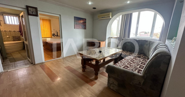 Apartament 3 camere 2 balcoane etaj intermediar zona Terezi