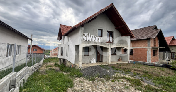 Casa de vanzare individuala 500 mp teren in Sura Mare Sibiu