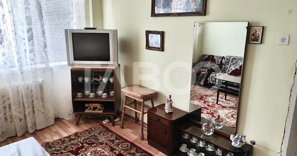 Apartament cu 2 camere de vanzare in Gheorgheni izolat balco
