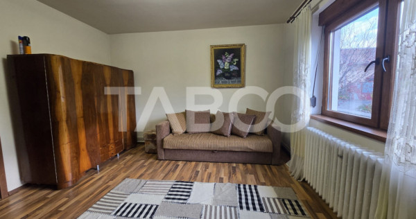 Casa individuala de vanzare 120mp 4 camere si curte 1310mp G