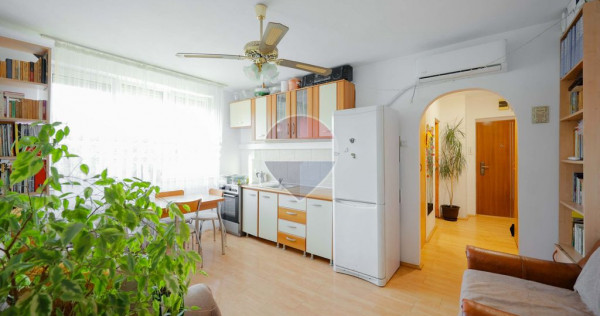De v&acirc;nzare apartament cu 2 camere, &icirc;n zona Rogerius