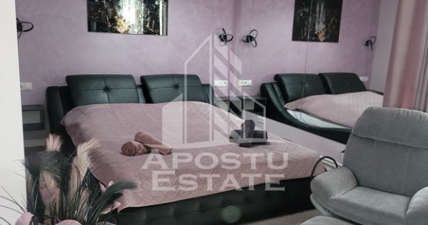 Apartament de lux, 3 camere, scara interioară și curte, Deva