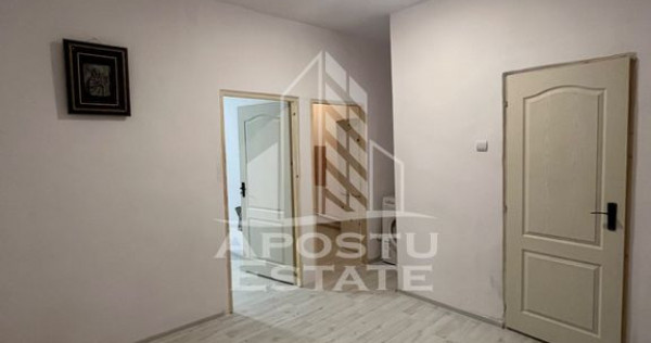 Apartament cu 1 camera de vanzare , etaj intermediar, Blascovici