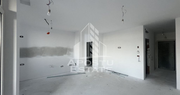 DE VANZARE Apartament 3 camere cu pozitie excelenta