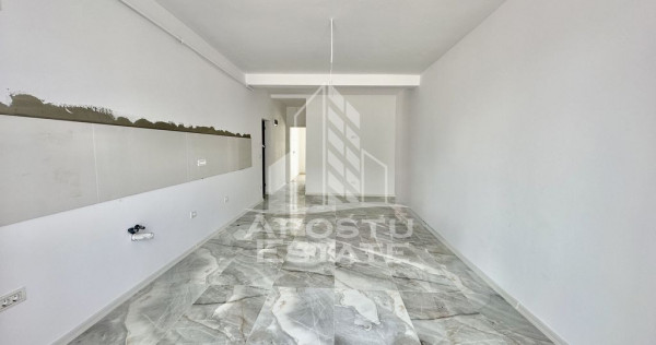 Apartament cu 2 camere, 2 balcoane, etaj 1, zona Planetelor