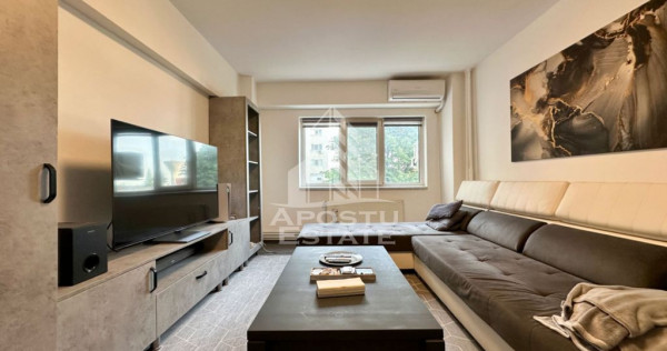 Apartament de vanzare cu 3 camere, etajul 1, Aradului
