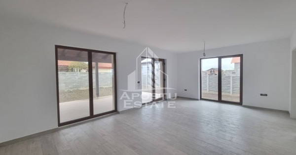 Casa individuala de vanzare cu 4 camere si garaj, Giarmata