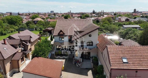 Casa Moderna, 9 camere in zona Parneava