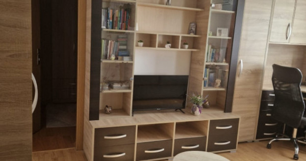 Apartament cu 2 camere, 33 mp utili - Piata Doina